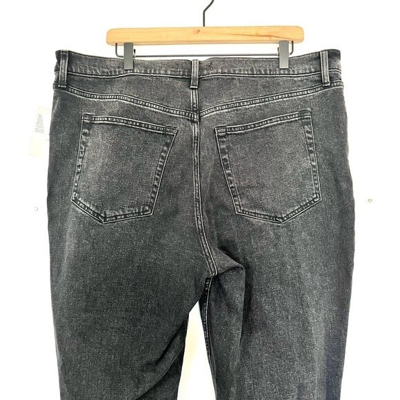 NWT Abercrombie & Fitch Ultra High Rise 90s Slim Straight Jean - Picture 5 of 10